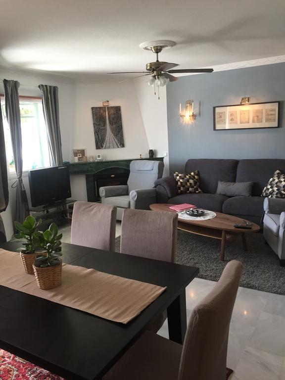Ocean Point Apartment Sitio de Calahonda Luaran gambar